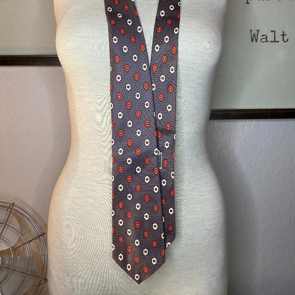 * Vintage Penney's Towncraft Button-Down Tie